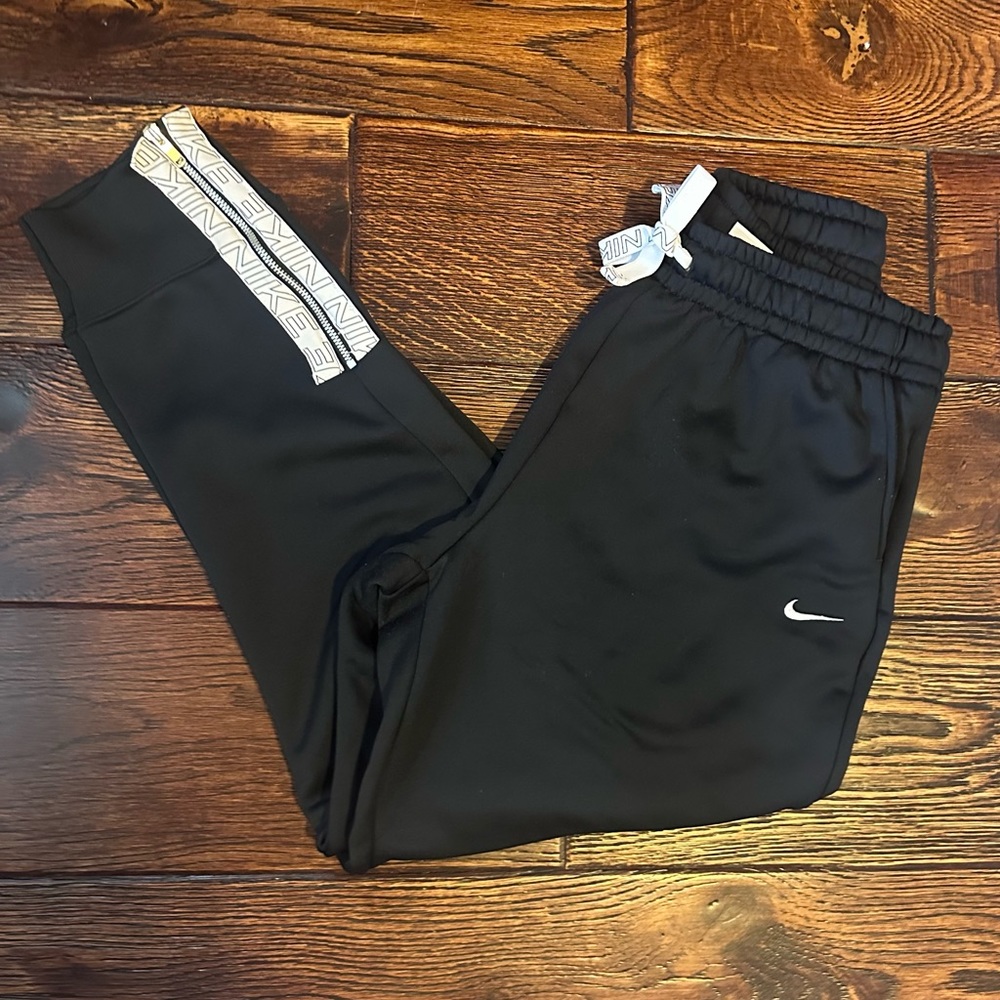 Nike Thermal Fit Pants